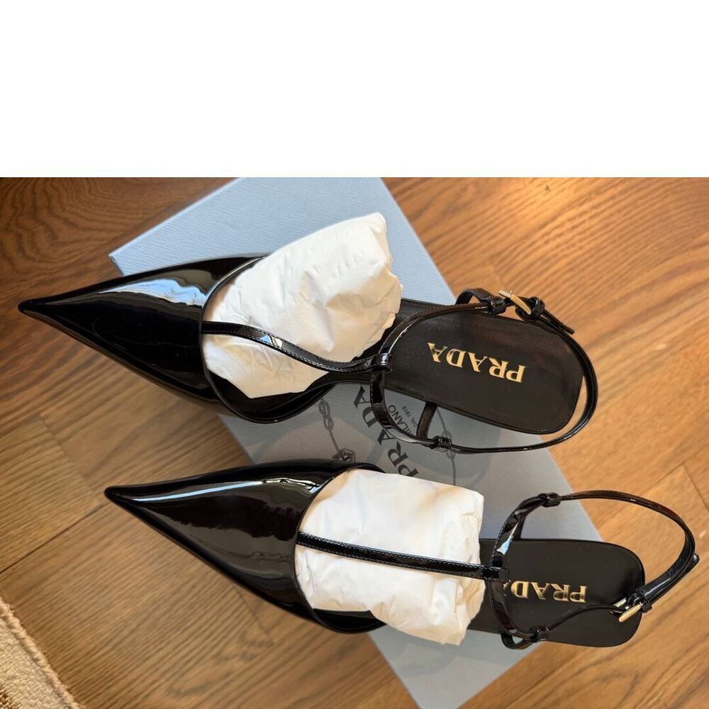 PRADA patent t-strap heels - Picture 5 of 6